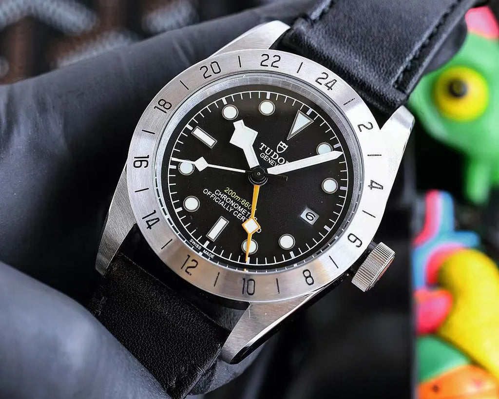 steel Tudor Black Bay GMT - Hình 6